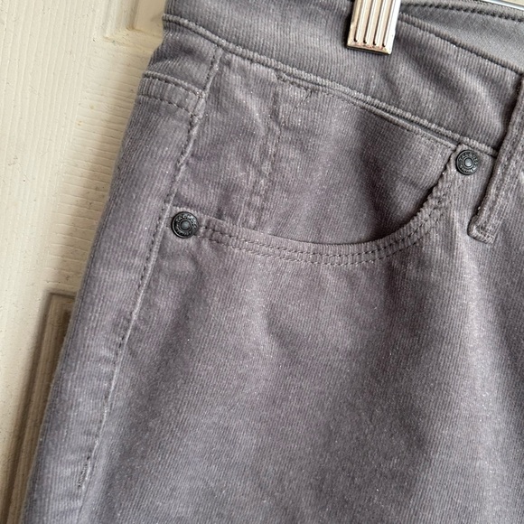 NWOT Talbots Corduroy Gray Tapered Leg Pants SZ 10 - Picture 3 of 7